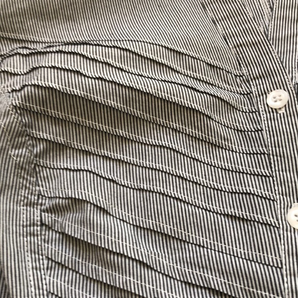 Navy & white pinstripe shirt with diagonal pleated front, M - Picture 10 of 12